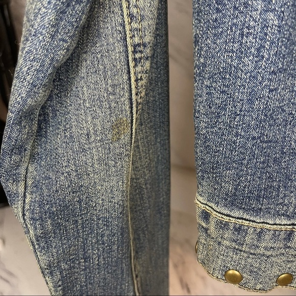 ZCO Vintage Floral Embroidered Denim Jacket - Blue - Medium - Picture 9 of 16